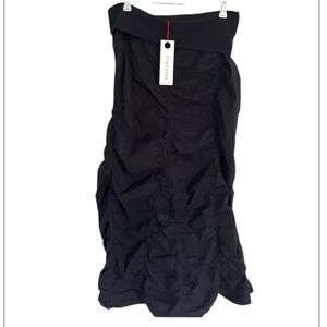 Wearables Packable Peasant Skirt Black Sz Medium NWT